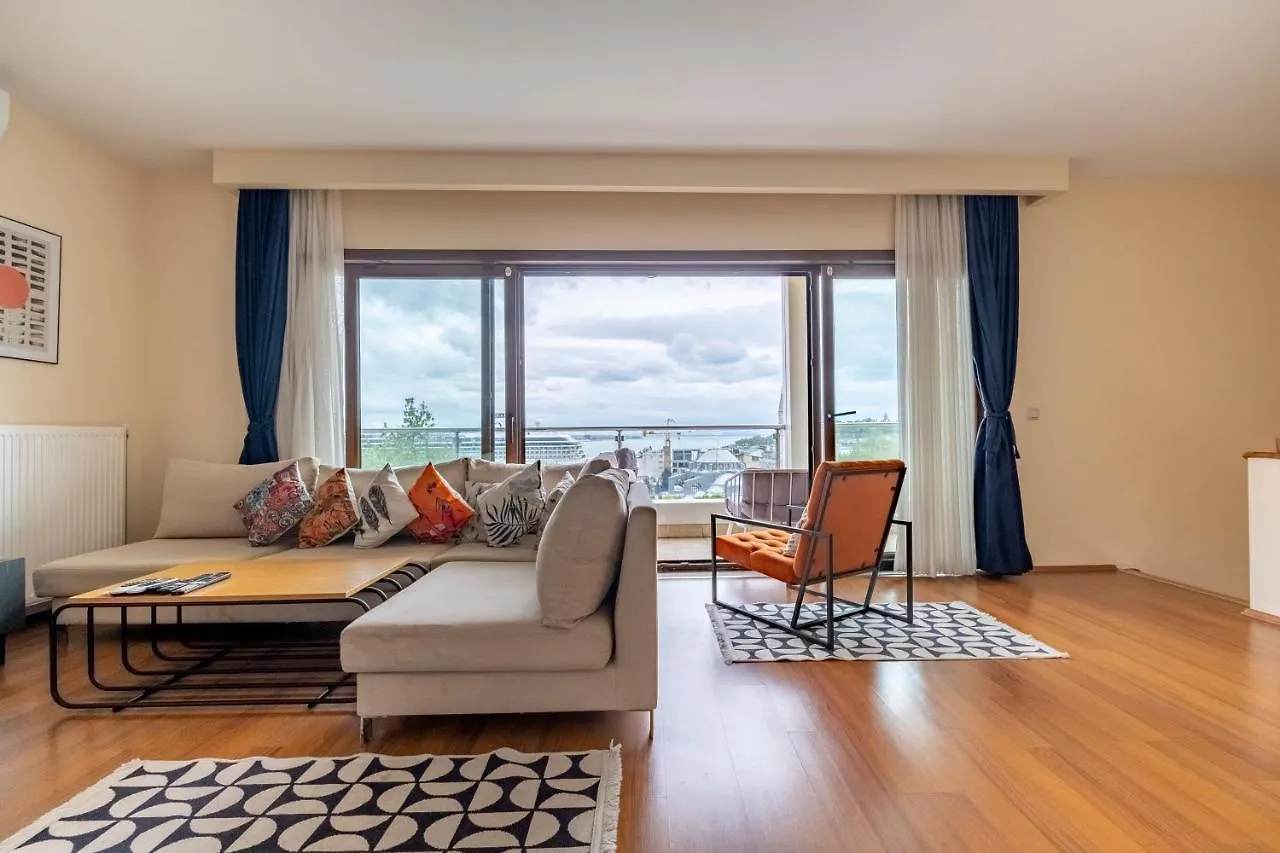Ferienwohnung Stunning Duplex With Sea View Istanbul